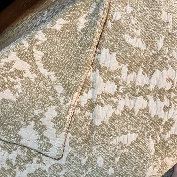 Pottery barn standard pillow covers - Picture 7 of 7